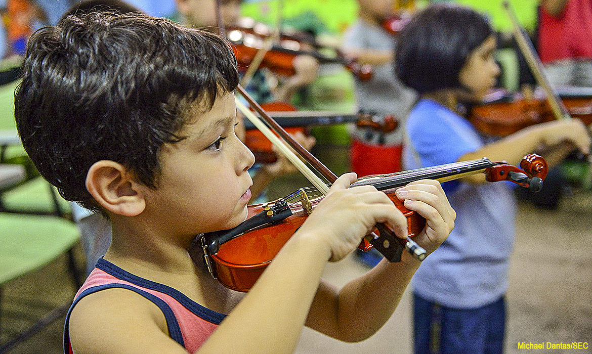 No momento, você está visualizando Liceu de Artes e Ofícios Claudio Santoro abre período de rematrícula para alunos de todas as unidades do Estado