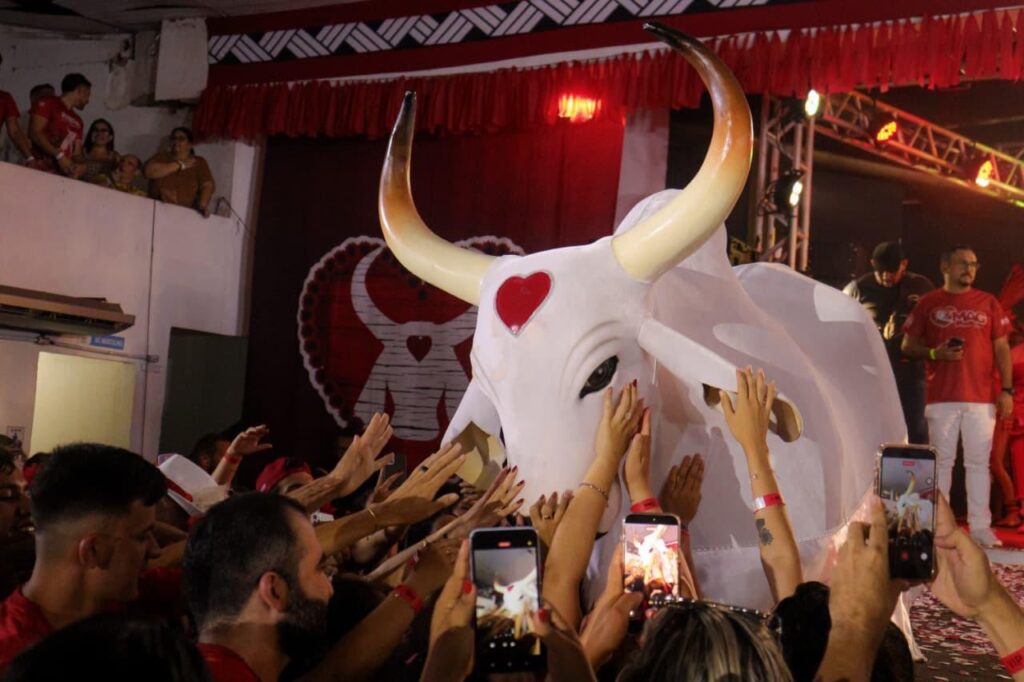 Leia mais sobre o artigo Boi Garantido celebra lançamento do álbum 2026 “Parintins: Portal do Encantamento”, em Santarém