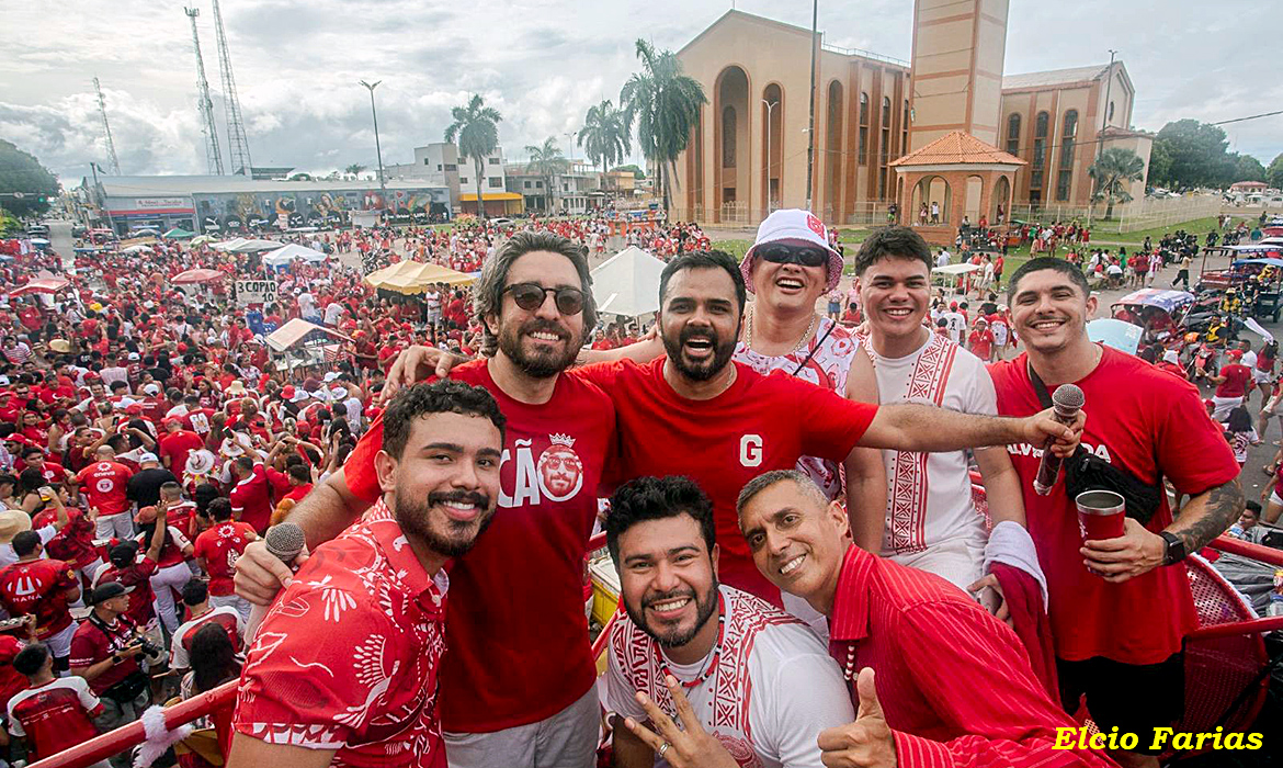 A tradicional Alvorada do Boi Garantido celebrou sua 51ª edição em Parintins, atraindo milhares de torcedores e turistas em uma maratona musical de 11 horas.