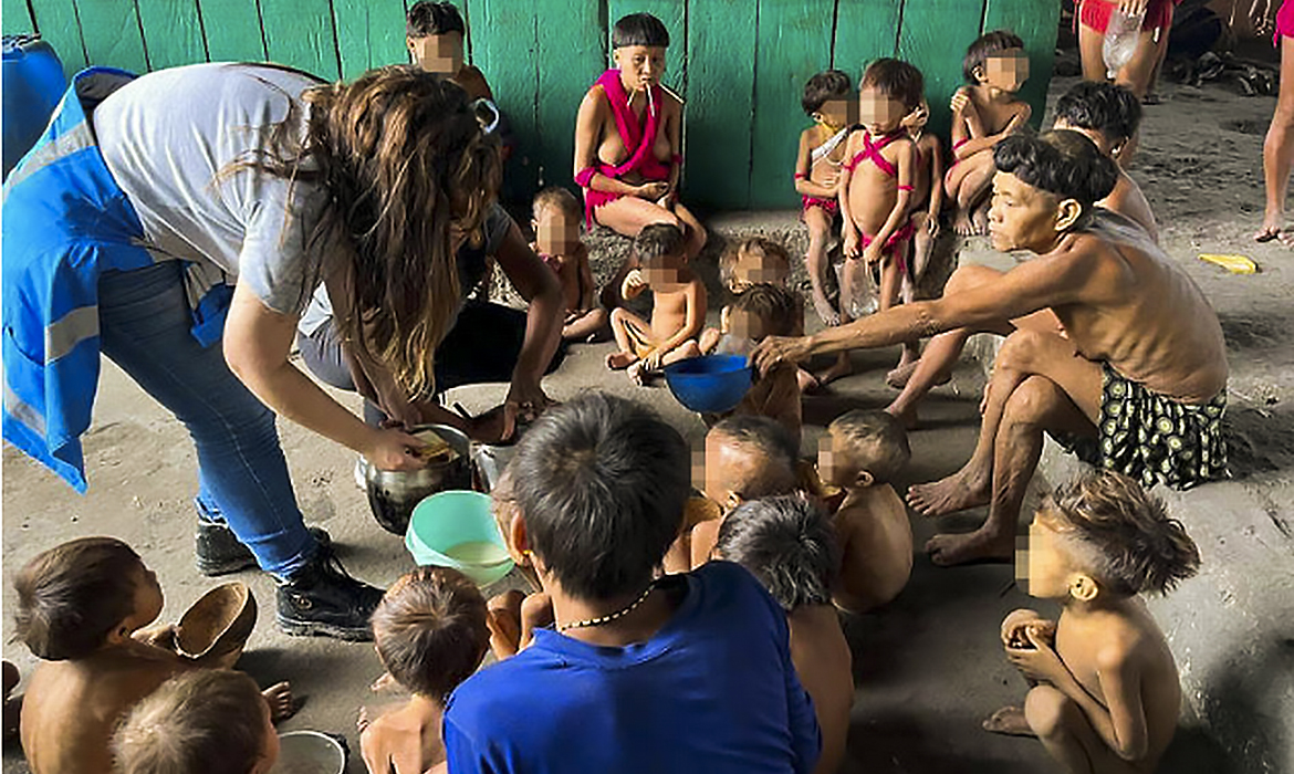 Governo afirma ter reduzido número de garimpos e de fome na Terra Yanomami