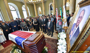 Funeral do ex-governador Amazonino Mendes