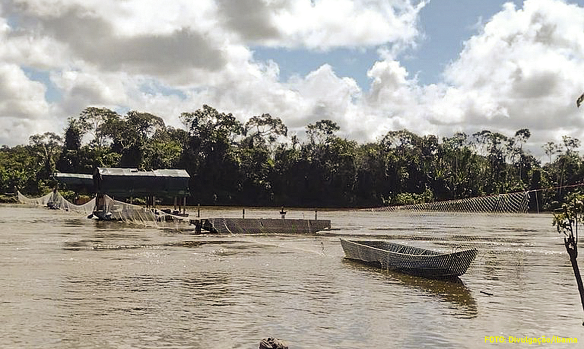 Garimpeiros atacam base do Ibama