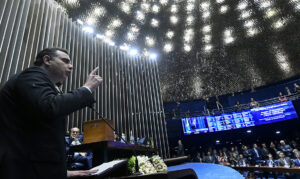 Rodrigo Pacheco se reelege presidente do Senado