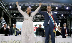 Mateus Assayag é empossado pregando a união de todos pelo bem comum de Parintins